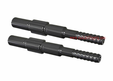 Un buen precio. El taladro equipa el acero de carbono del adaptador de la caña de las piezas de maquinaria de explotación minera R28 T38 T45 ST58 en línea